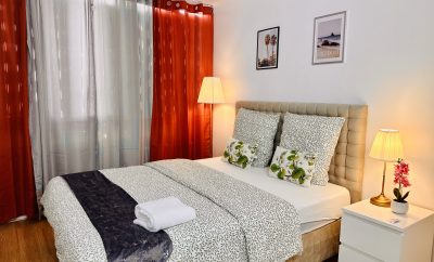 Eiffel Tower view, Room A : The Aubervilliers Cityscape